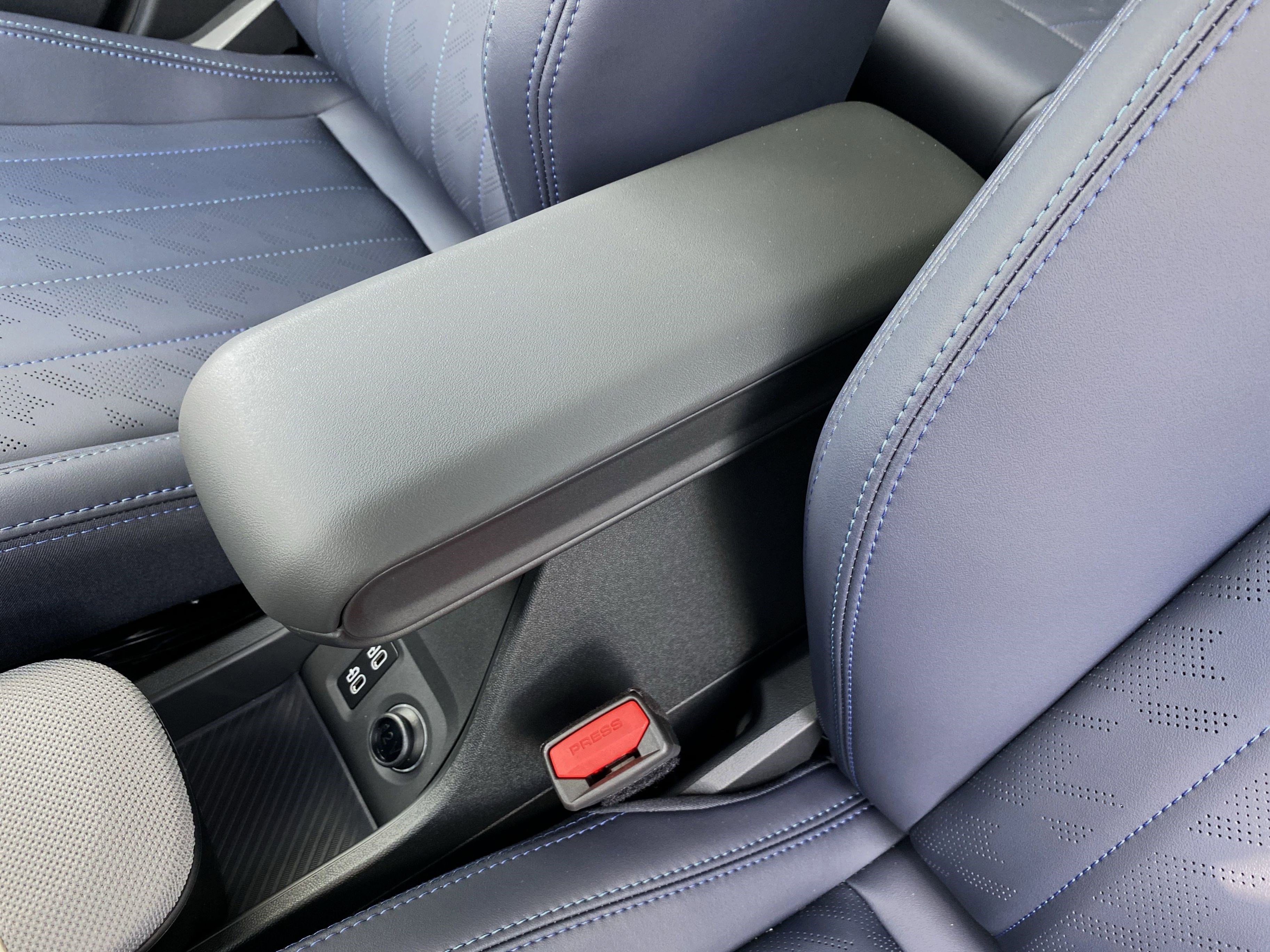 Certified 2025 MINI Cooper S image 36