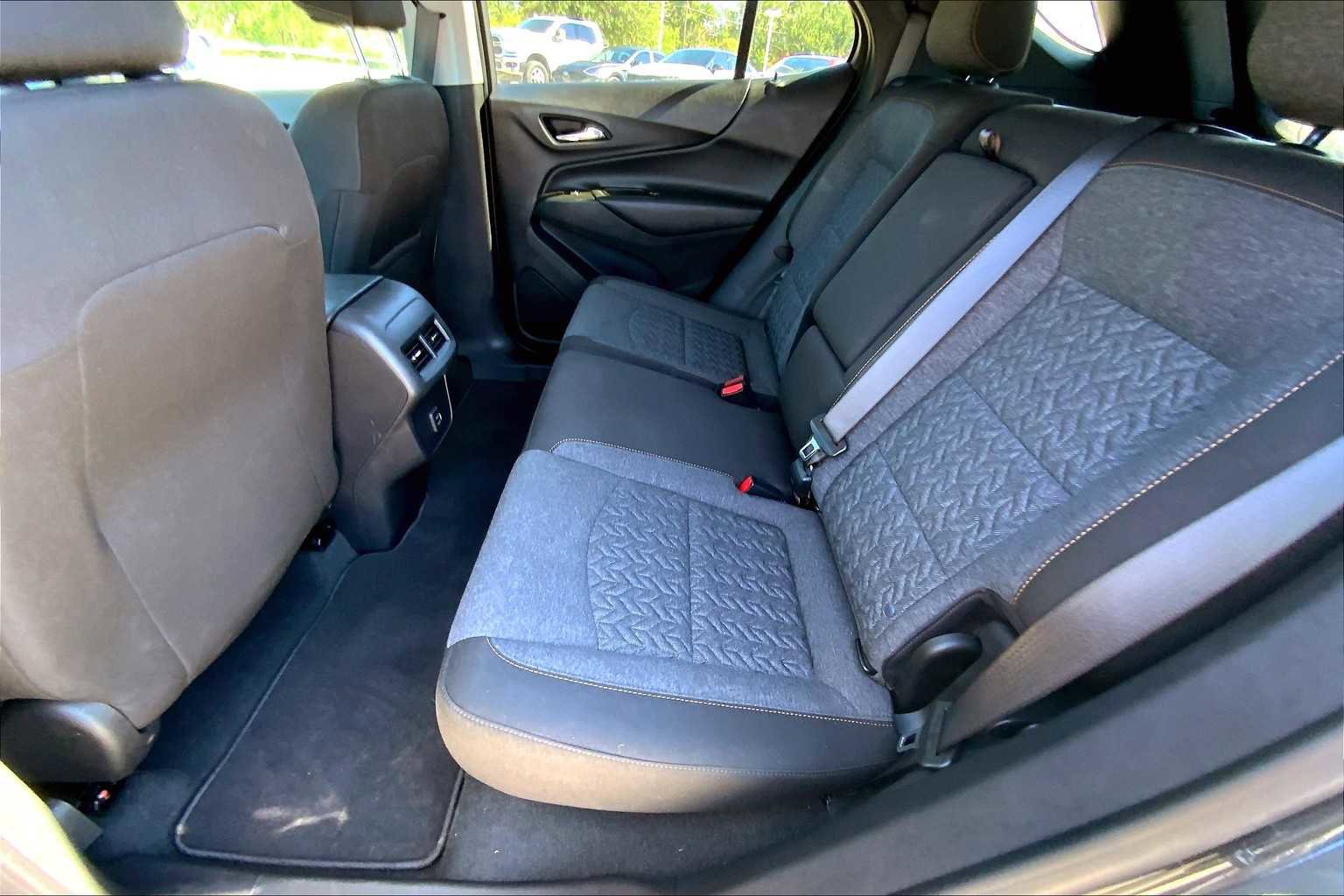 Used 2023 Chevrolet Equinox LT image 31