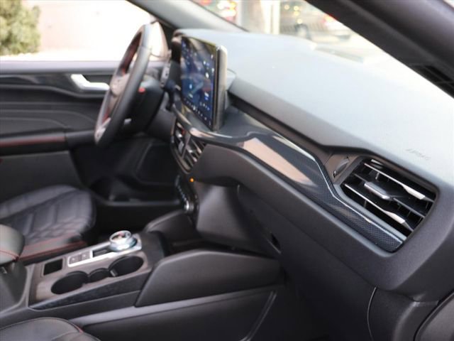 Used 2024 Ford Escape ST-Line Elite w/ Premium Technology Package image 18