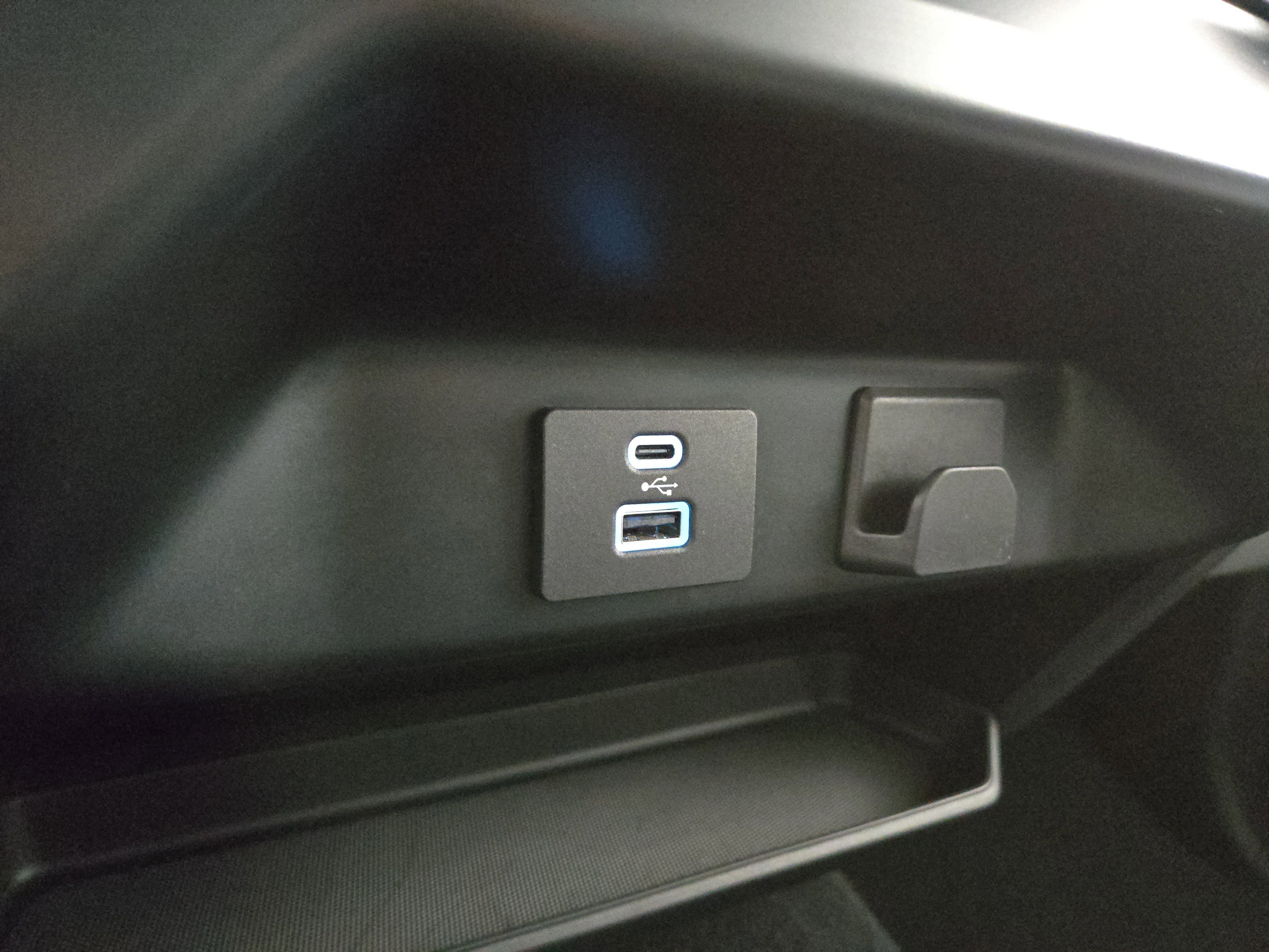 Used 2023 Ford F150 XLT image 25