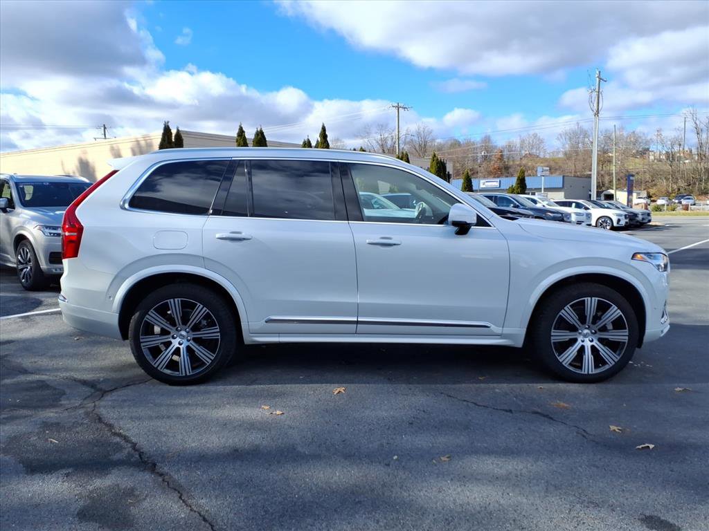 Used 2025 Volvo XC90 T8 Plus w/ Protection Package image 38