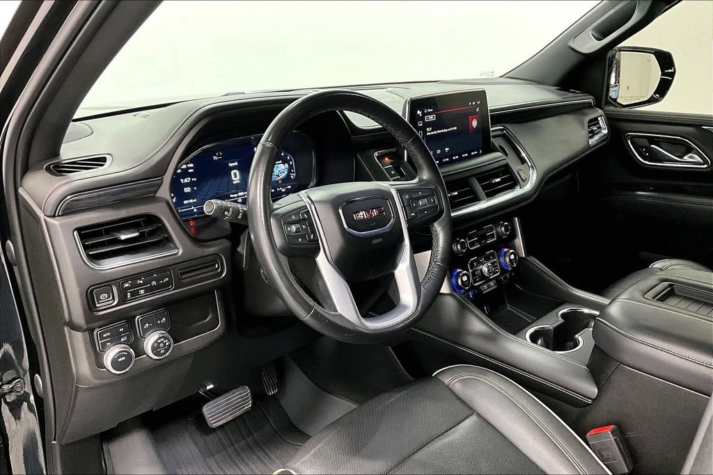 Used 2022 GMC Yukon SLT w/ SLT Luxury Package AWD/4WD image 16