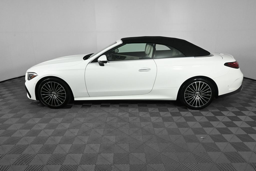 Certified 2024 Mercedes-Benz CLE 450 4MATIC Cabriolet image 3