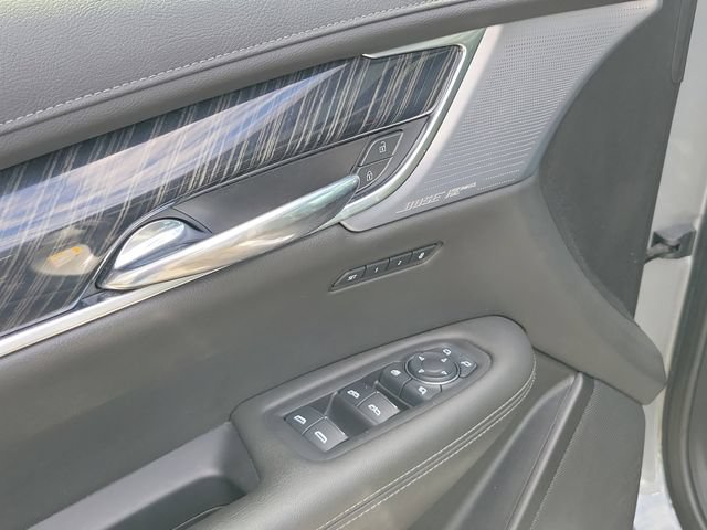 Used 2024 Cadillac XT6 Premium Luxury FWD image 19