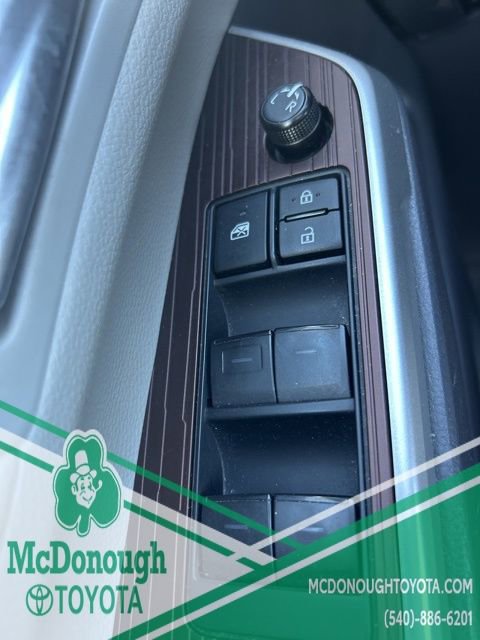 Certified 2024 Toyota Sienna XLE FWD image 14