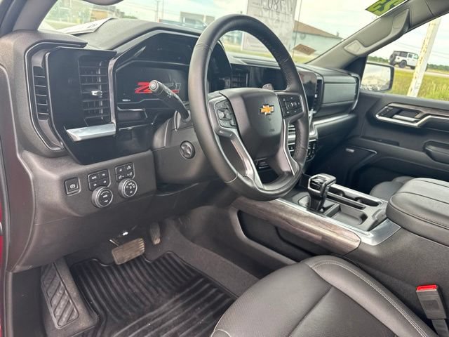 Used 2023 Chevrolet Silverado 1500 LTZ w/ Z71 Off-Road Package AWD/4WD image 13