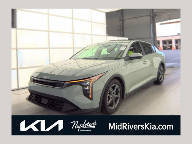 Used 2025 Kia K4 FWD image 1