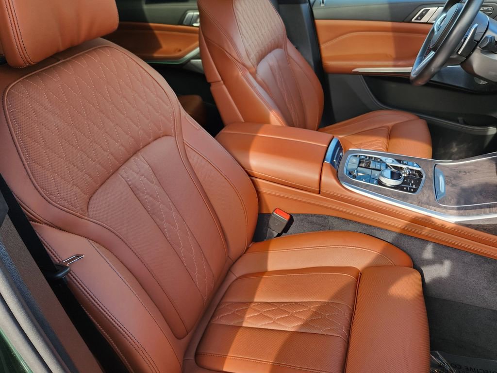Used 2025 BMW X7 M60i image 14