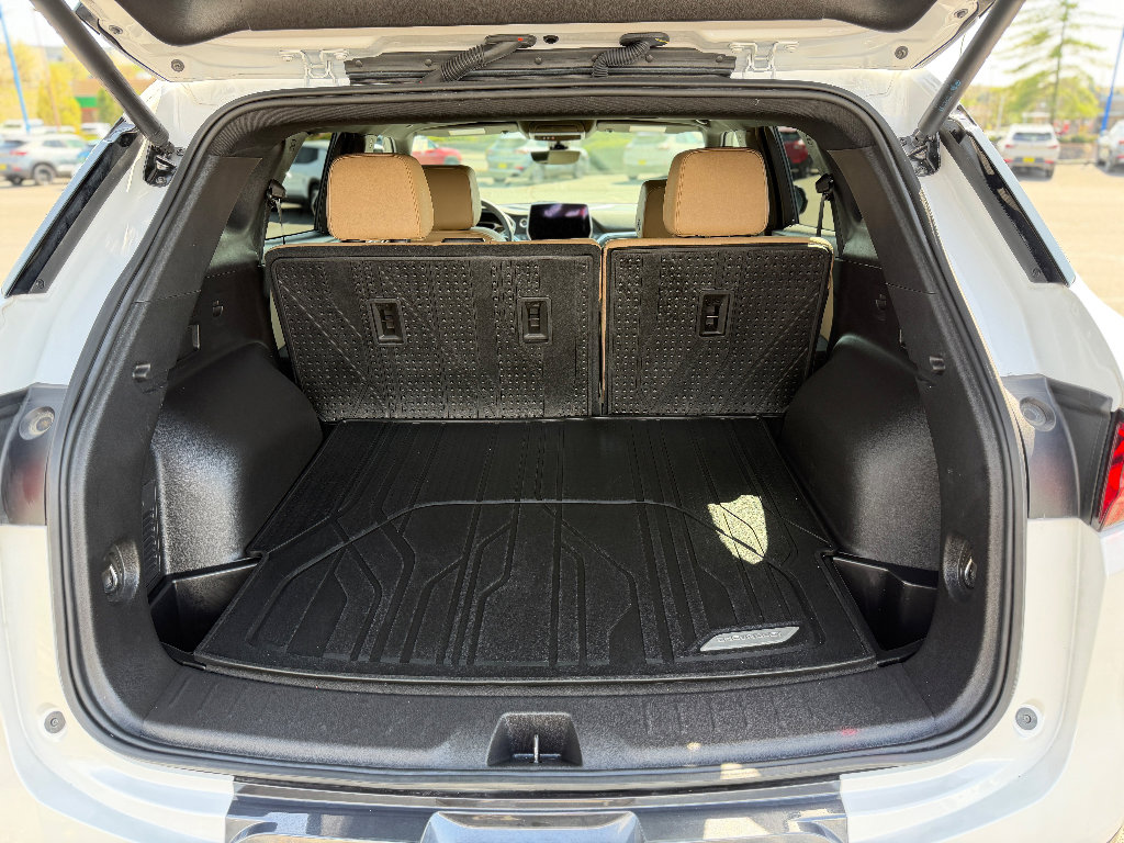 Used 2025 Chevrolet Blazer Premier w/ Driver Confidence II Package AWD/4WD image 22