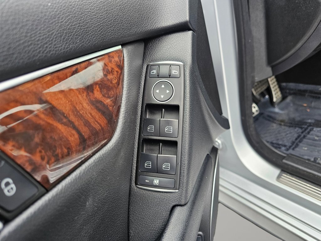 Used 2012 Mercedes-Benz C 300 4MATIC Sedan image 27
