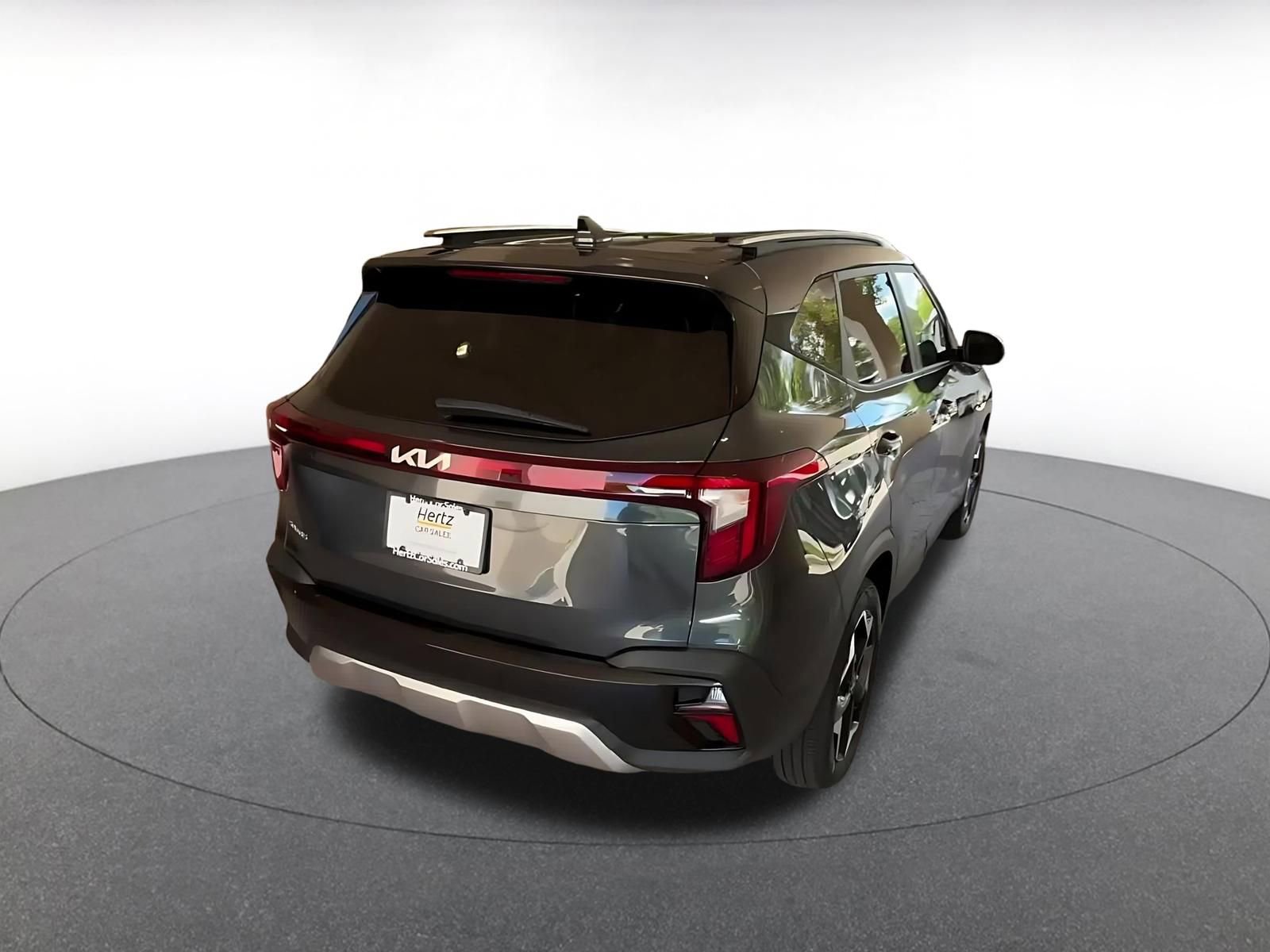 Used 2025 Kia Seltos S FWD image 12
