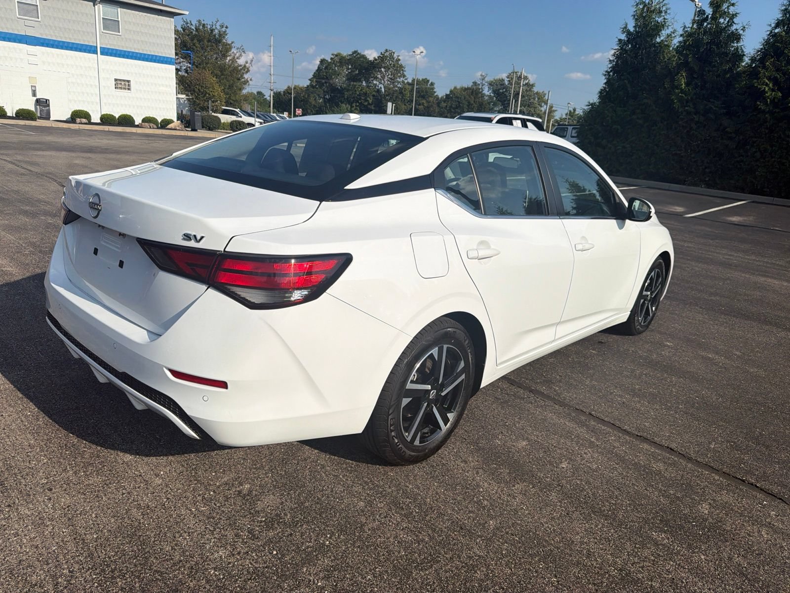 Used 2024 Nissan Sentra SV FWD image 5