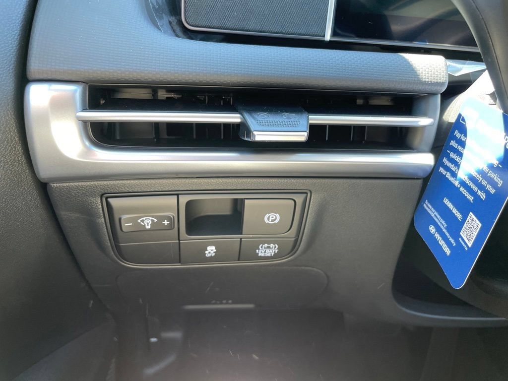 New 2026 Hyundai Tucson Blue SE AWD/4WD image 11