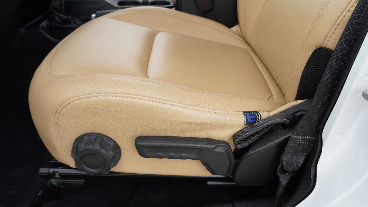 Used 2019 Jeep Wrangler Unlimited Sahara image 24