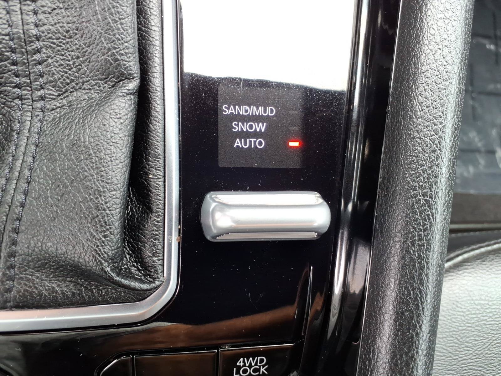 Used 2024 Jeep Compass Limited AWD/4WD image 5
