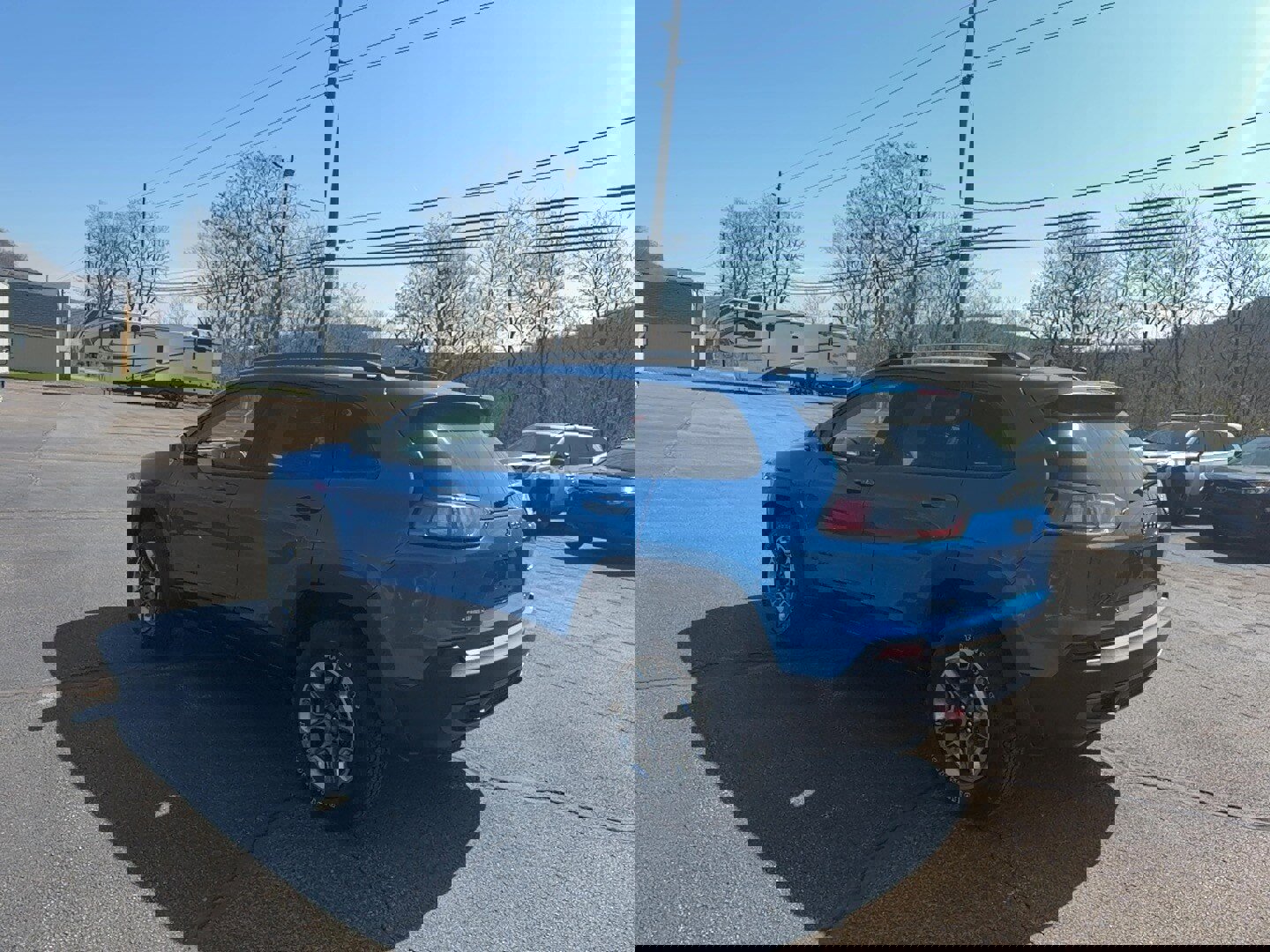 Used 2019 Jeep Cherokee Trailhawk image 7