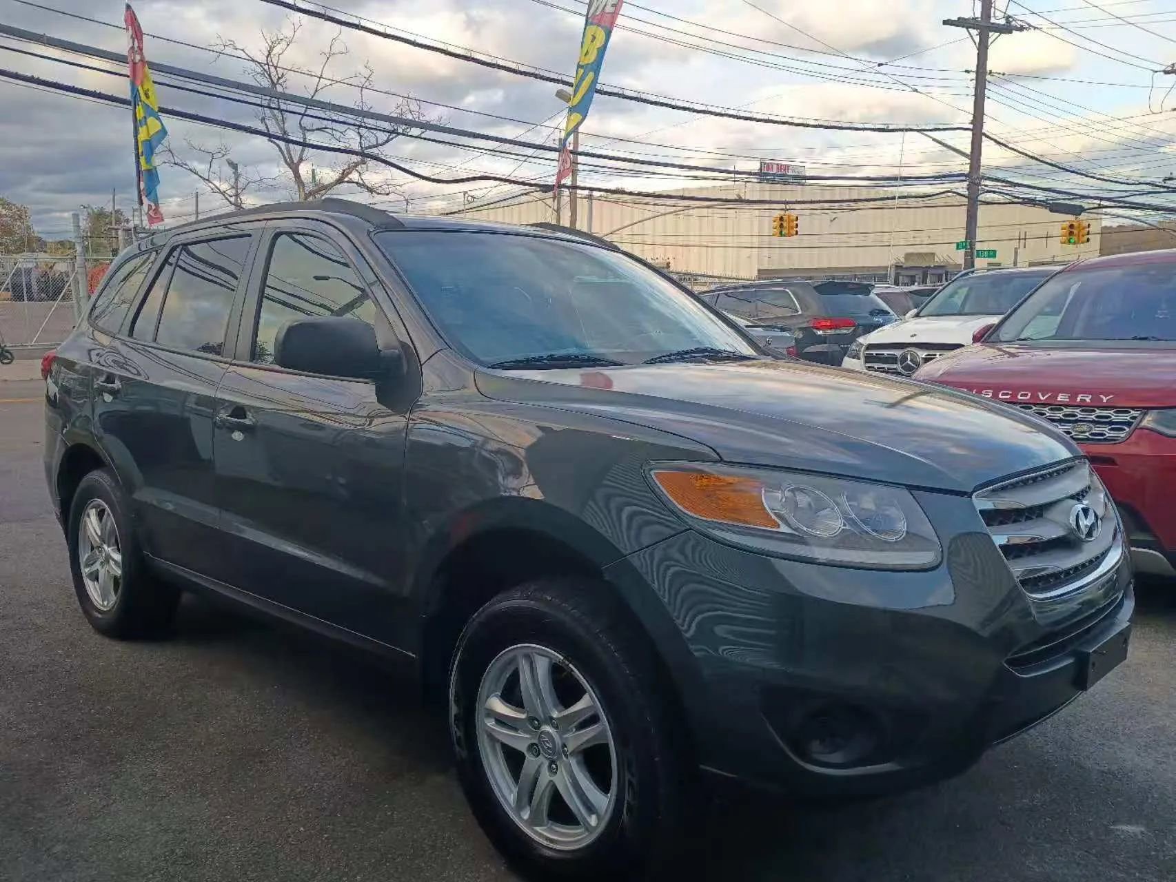 Used 2012 Hyundai Santa Fe GLS image 2