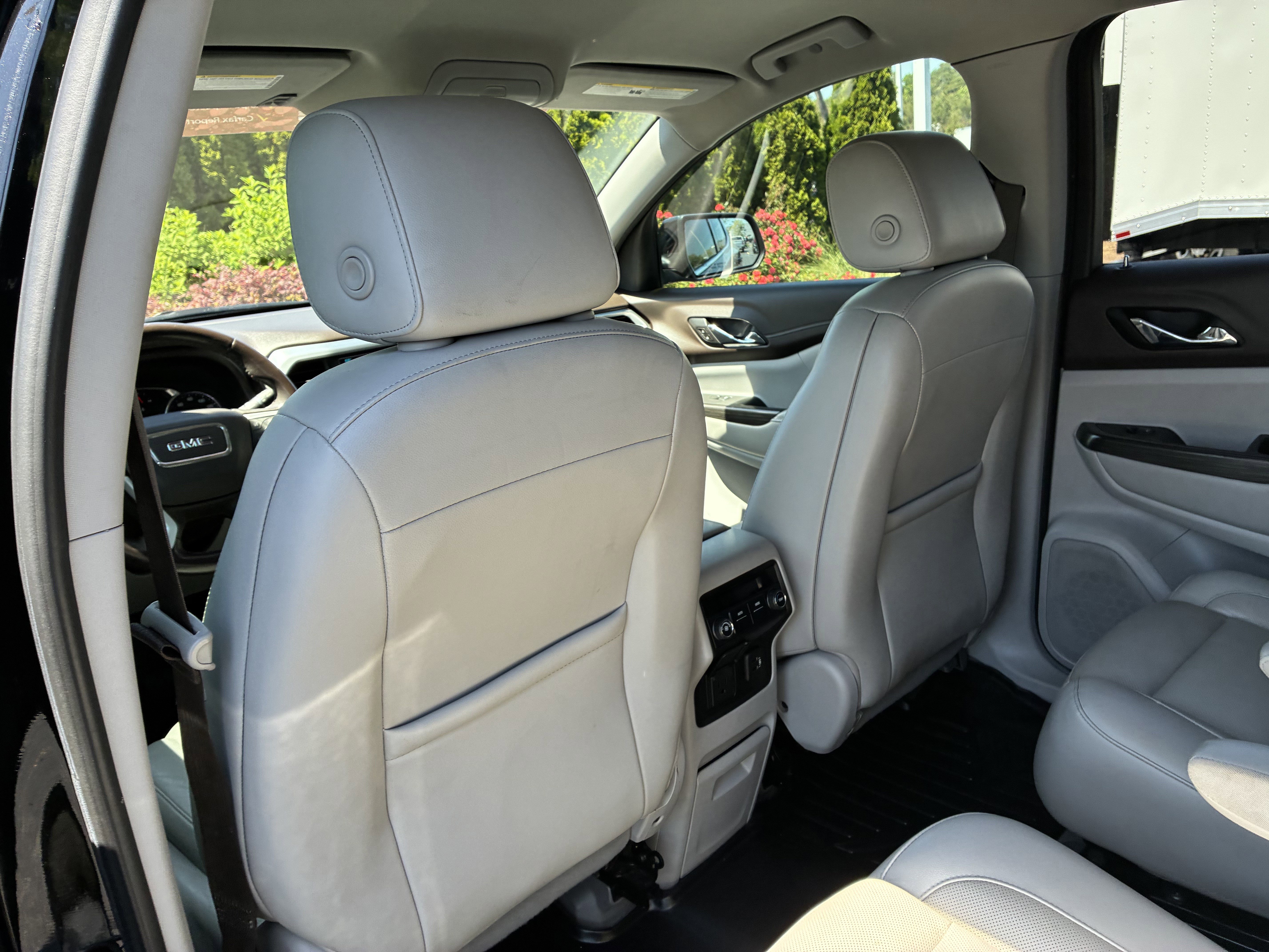 Used 2019 GMC Acadia SLT image 15