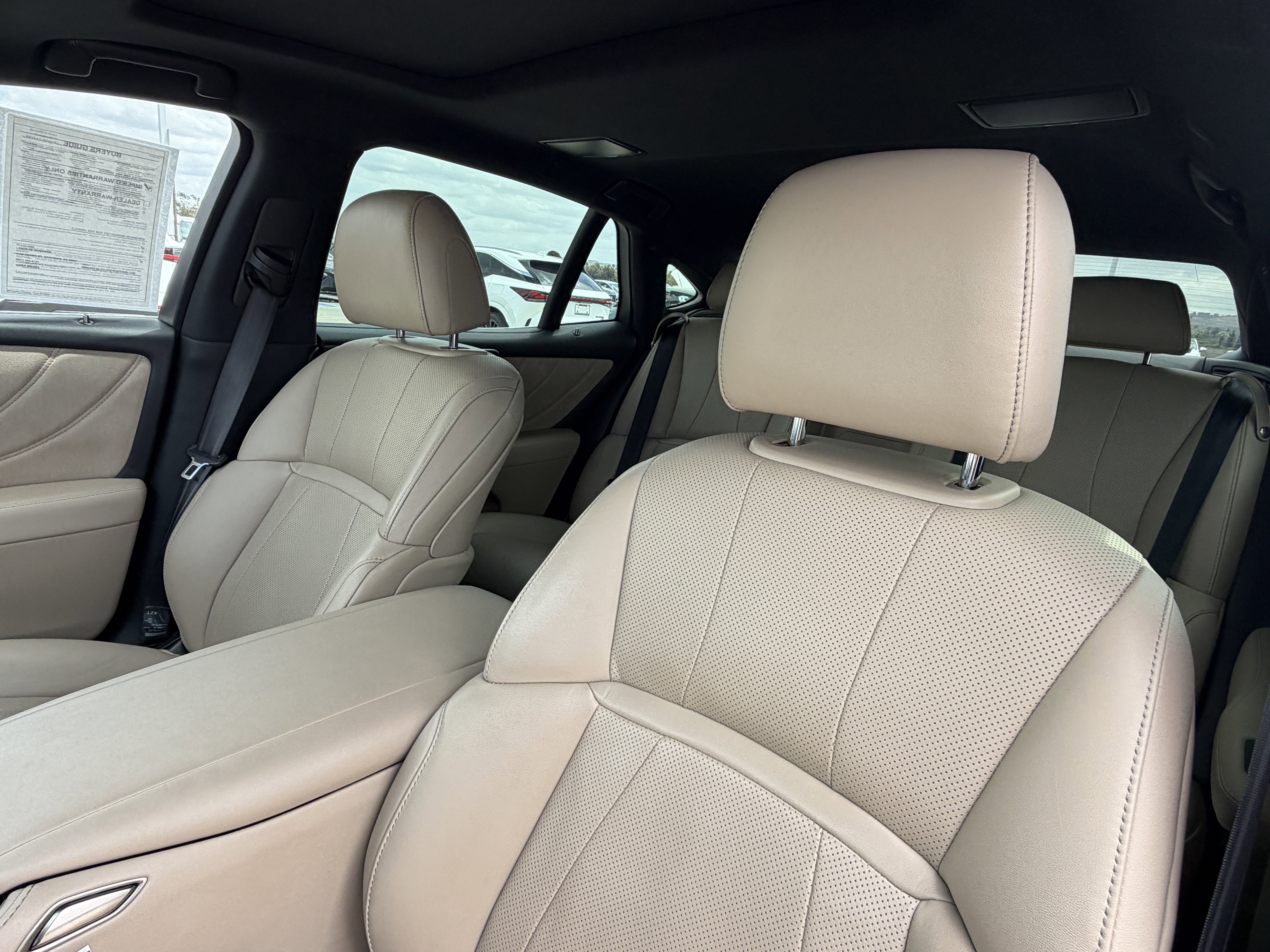 Certified 2022 Lexus LS 500 w/ Cold Weather Package (CK) RWD image 21