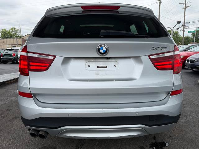 Used 2017 BMW X3 xDrive28i AWD/4WD image 4