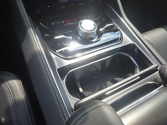 New 2026 Jeep Grand Wagoneer L Summit AWD/4WD image 13