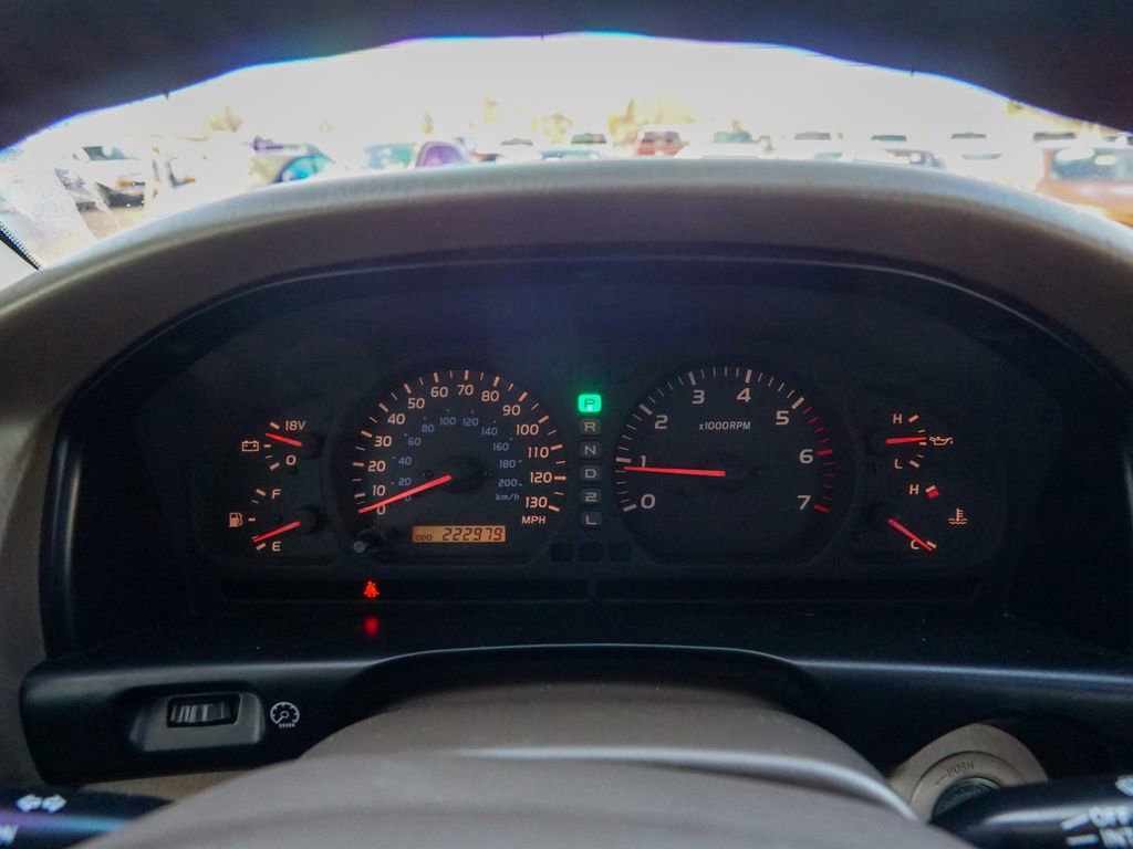 Used 2000 Toyota Land Cruiser image 19