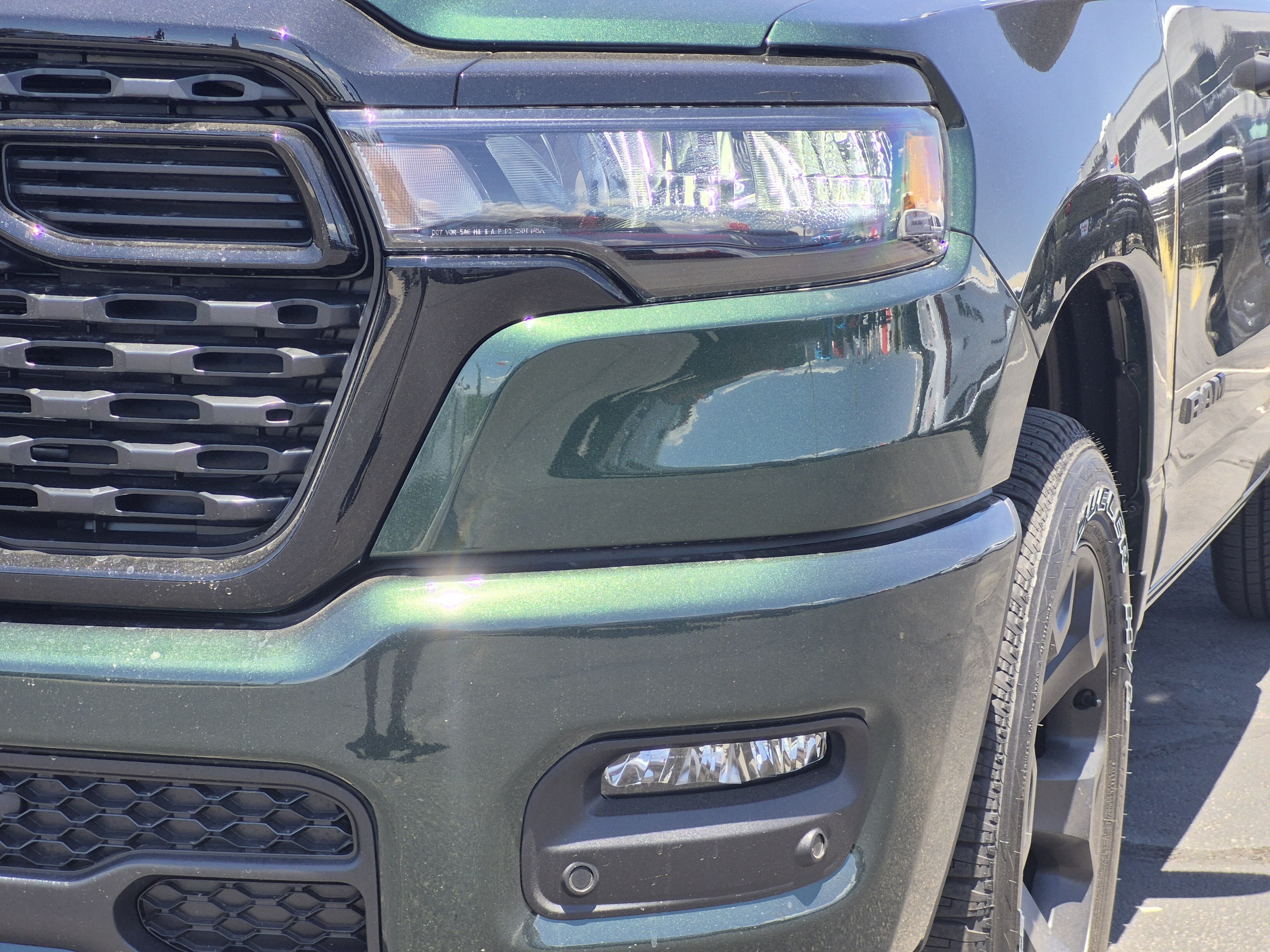 New 2026 RAM 1500 Express AWD/4WD image 9
