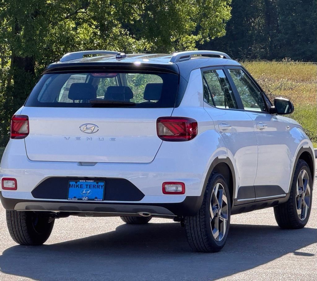 New 2026 Hyundai Venue SEL image 12