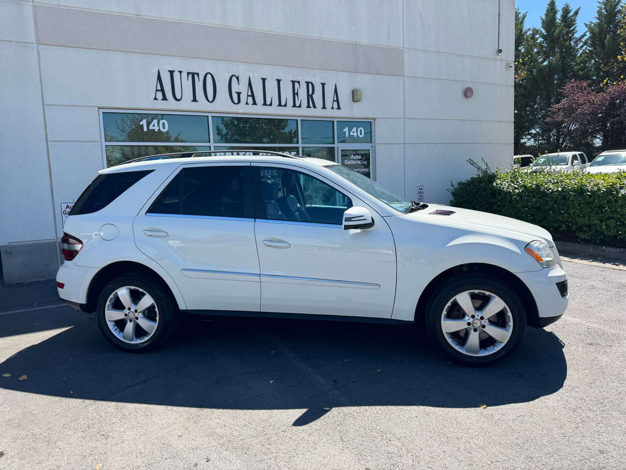 Used 2010 Mercedes-Benz ML 350 4MATIC image 3
