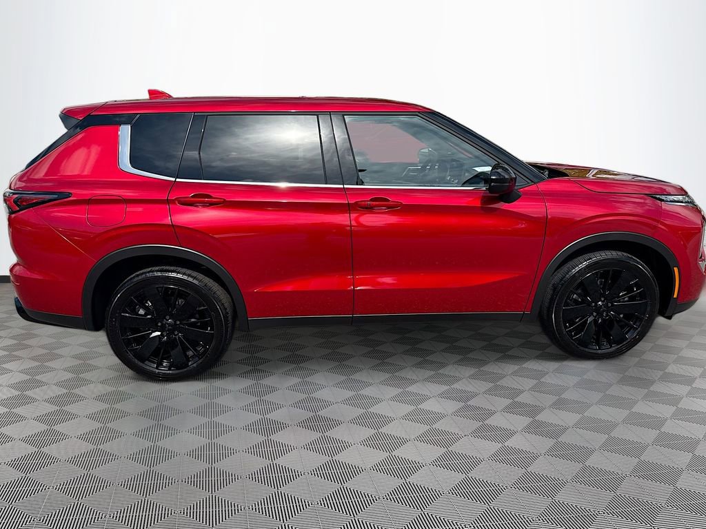 New 2026 Mitsubishi Outlander LE FWD image 8