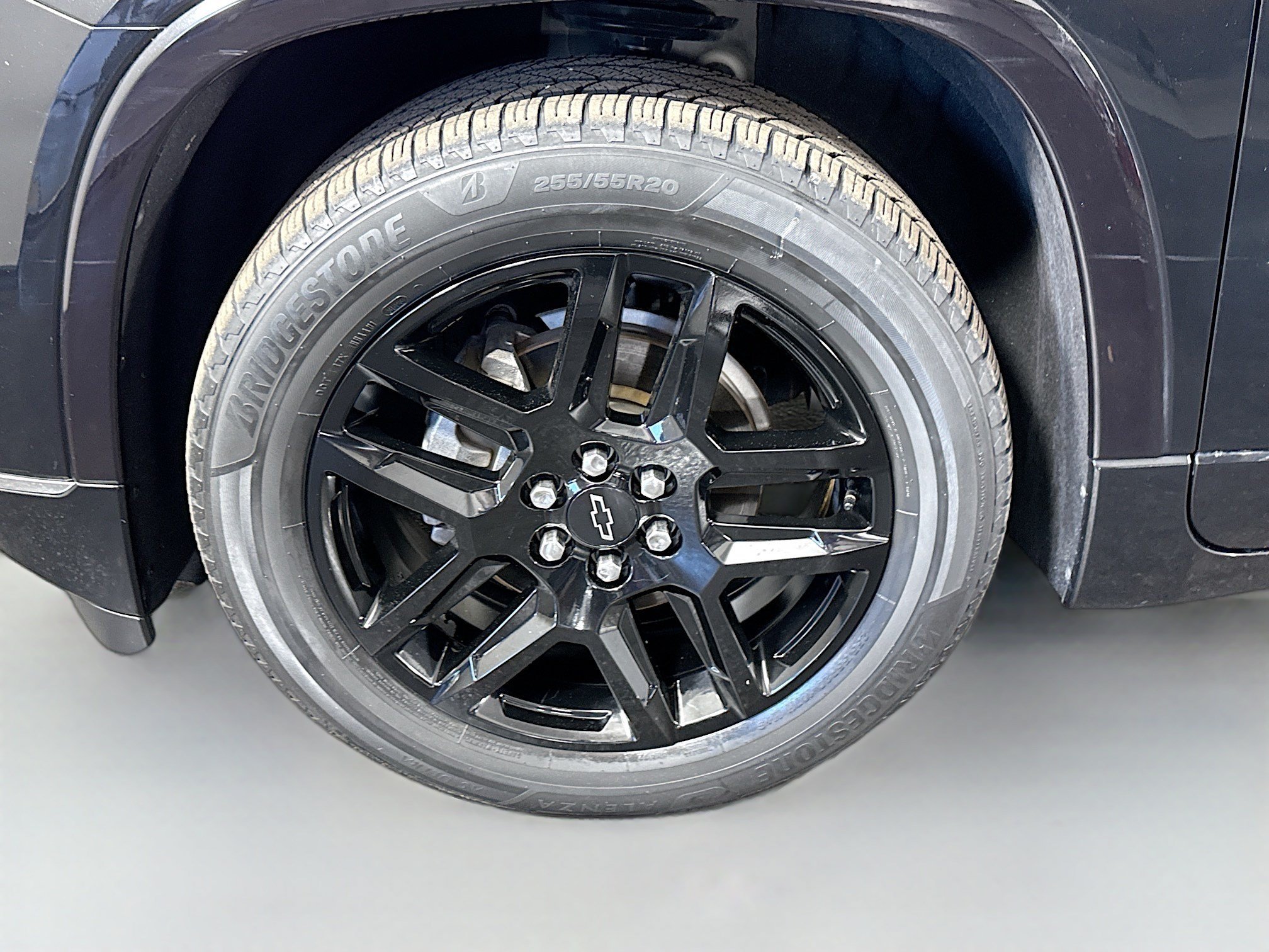 Used 2019 Chevrolet Traverse Premier w/ LPO, Blackout Package FWD image 38