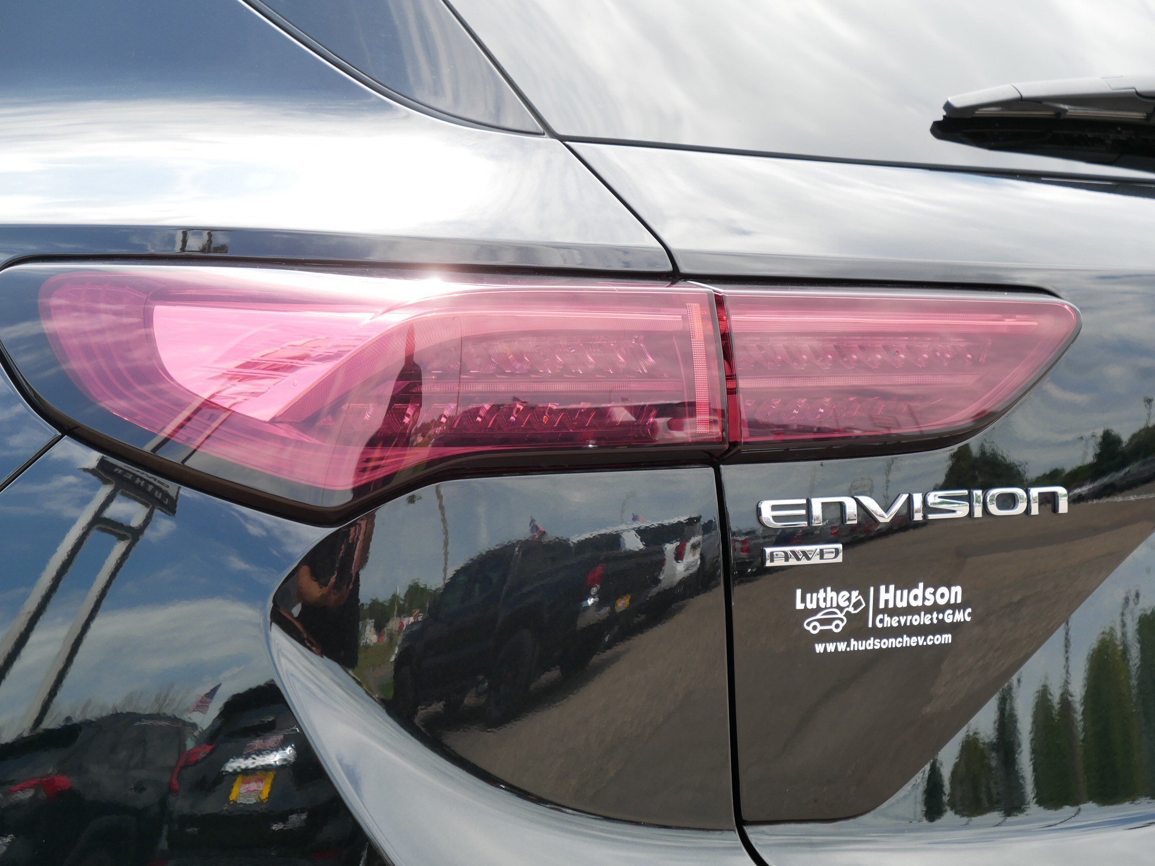 Used 2025 Buick Envision Preferred AWD/4WD image 17