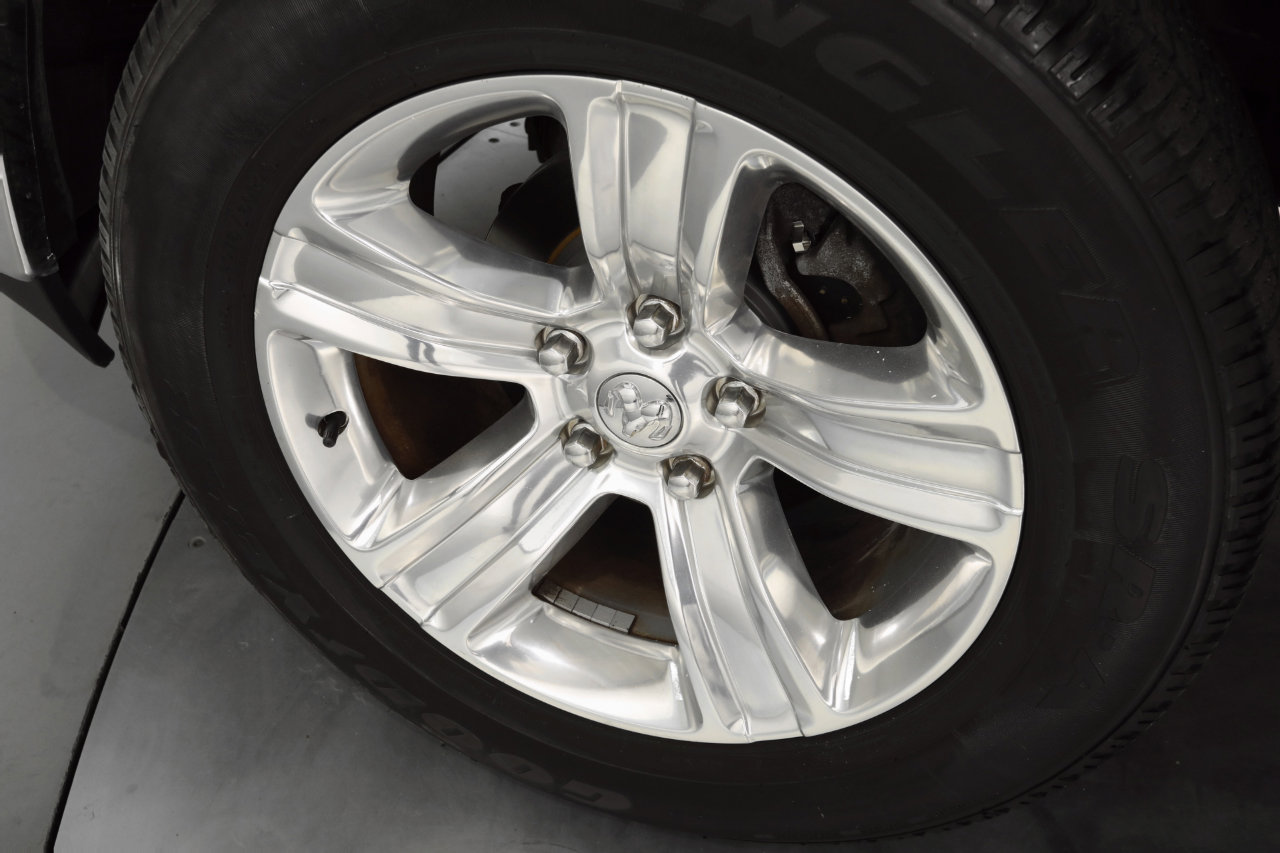 Used 2017 RAM 1500 Classic SLT w/ SLT Plus D￩cor Group image 10