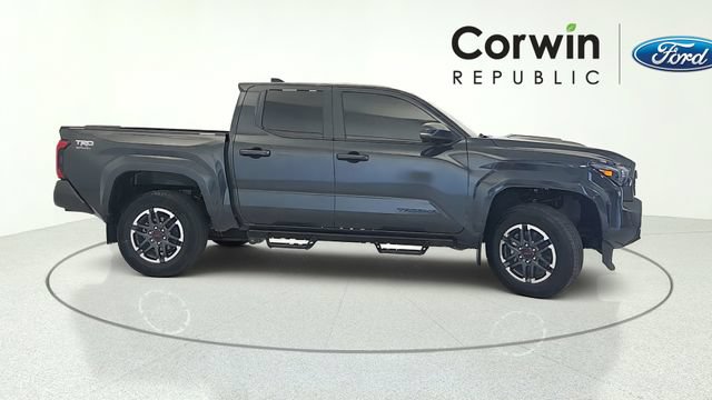 Used 2024 Toyota Tacoma TRD Sport w/ TRD Sport Premium Package AWD/4WD image 7