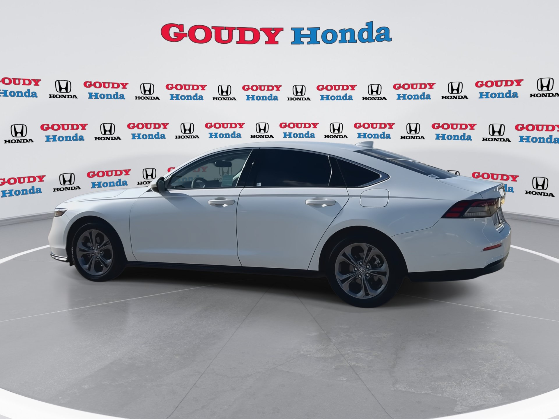 Certified 2024 Honda Accord EX image 6