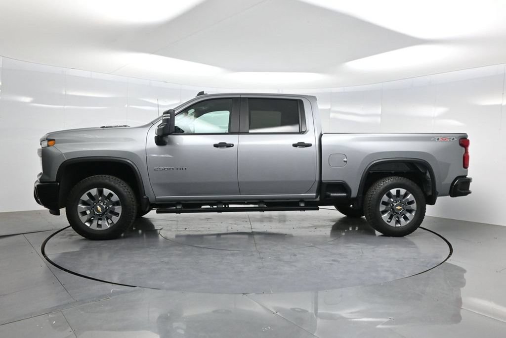 Used 2025 Chevrolet Silverado 2500 Custom w/ Custom Convenience Package AWD/4WD image 45