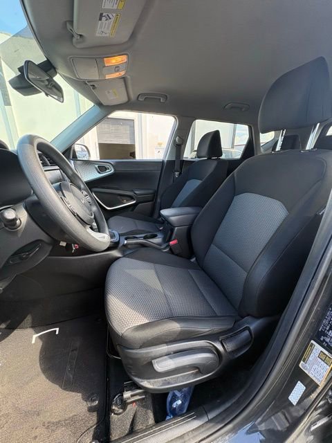 Certified 2023 Kia Soul LX image 10