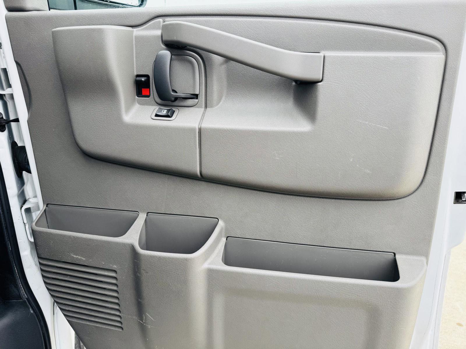 Used 2022 GMC Savana 2500 Extended w/ Driver Convenience Package image 20