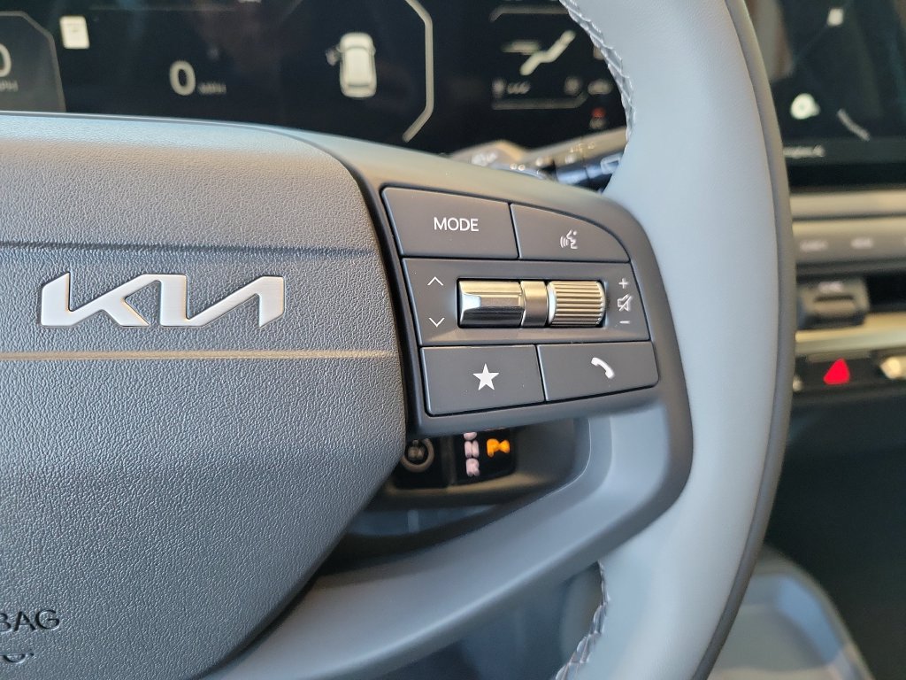 New 2027 Kia EV3 Wind FWD image 24
