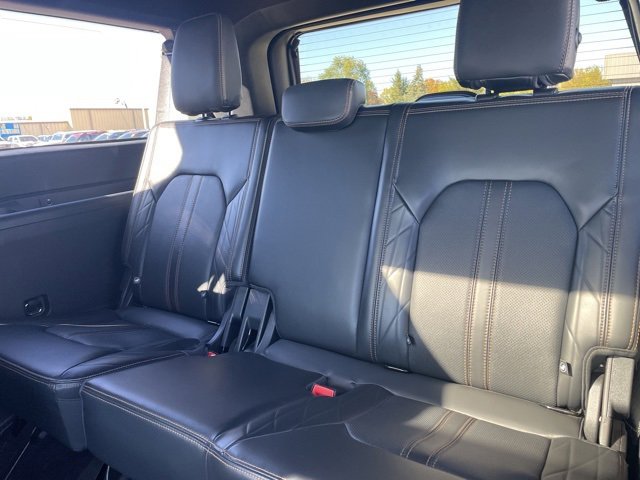 Used 2022 Ford Expedition Max Platinum image 11
