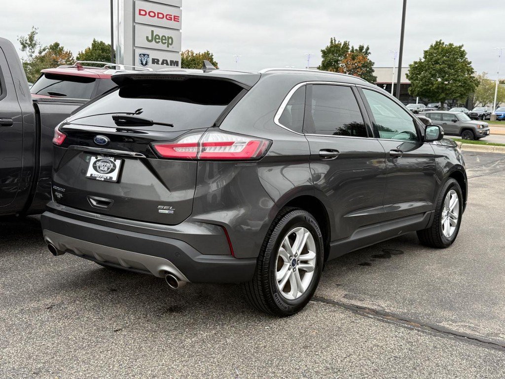 Used 2019 Ford Edge SEL w/ Cold Weather Package AWD/4WD image 3