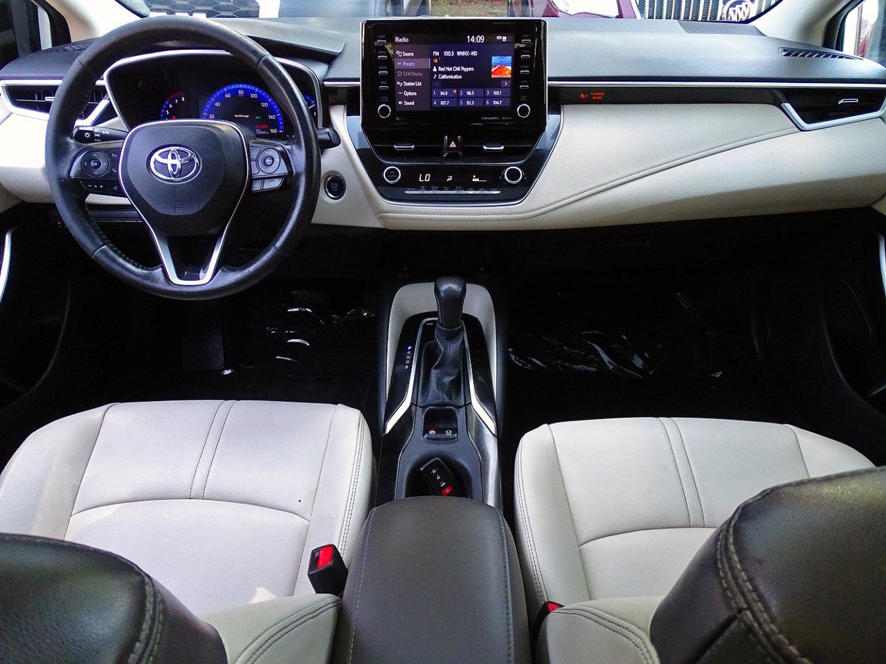 Used 2022 Toyota Corolla XLE FWD image 33