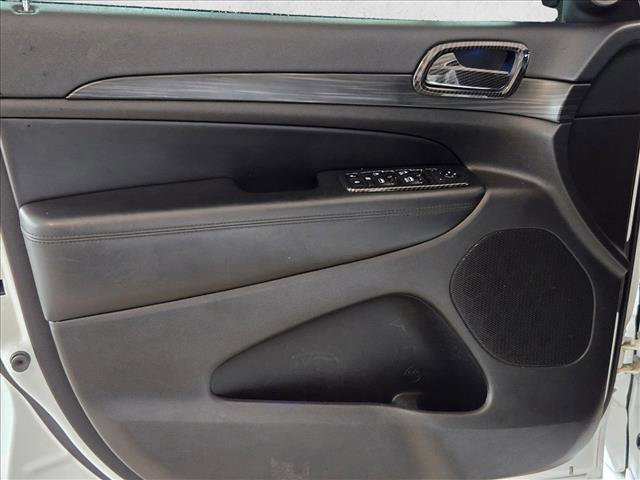 Used 2019 Jeep Grand Cherokee Altitude AWD/4WD image 10
