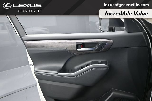 Used 2021 Toyota Highlander Limited FWD image 21
