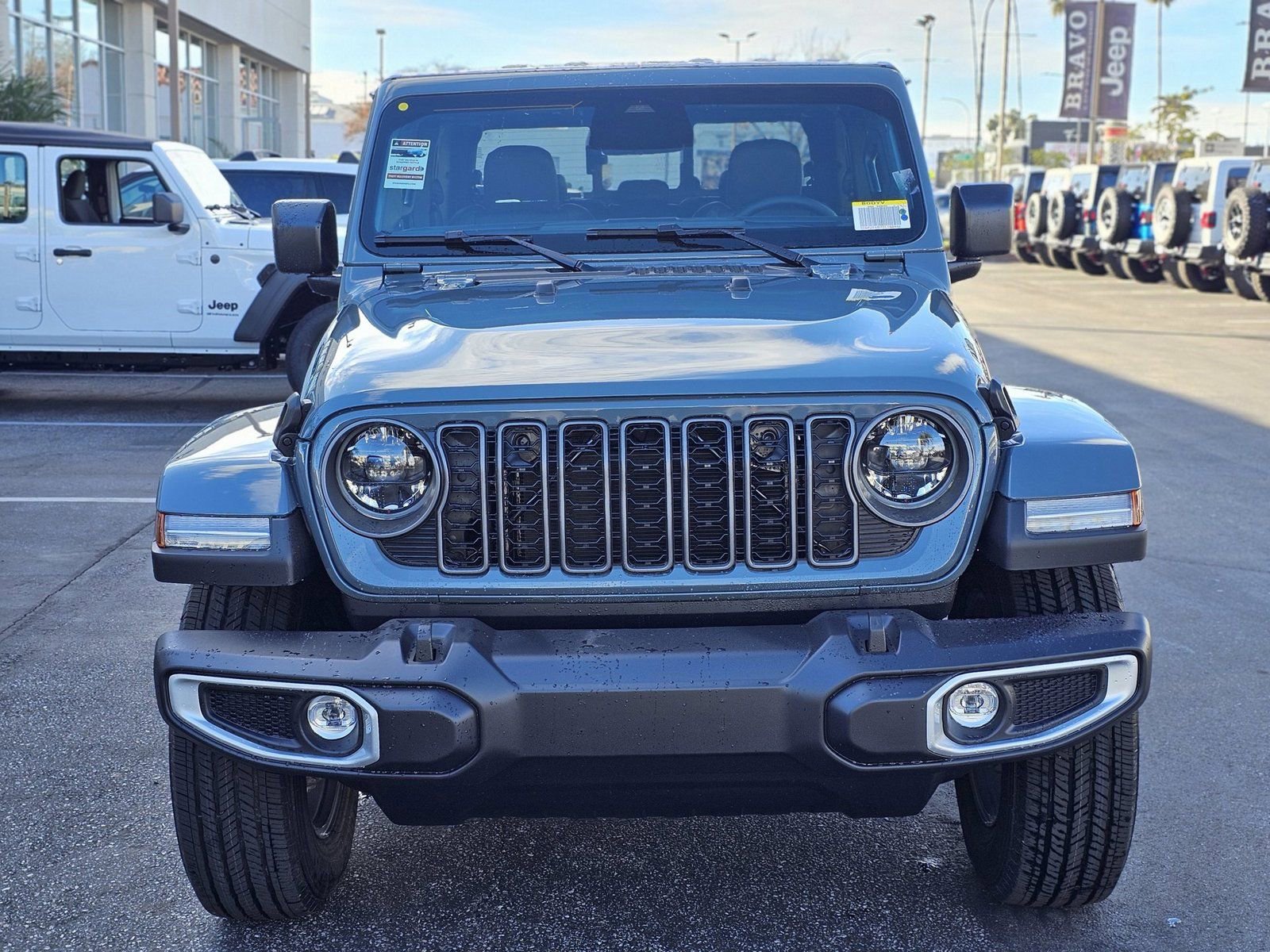 New 2026 Jeep Gladiator Sahara AWD/4WD image 2