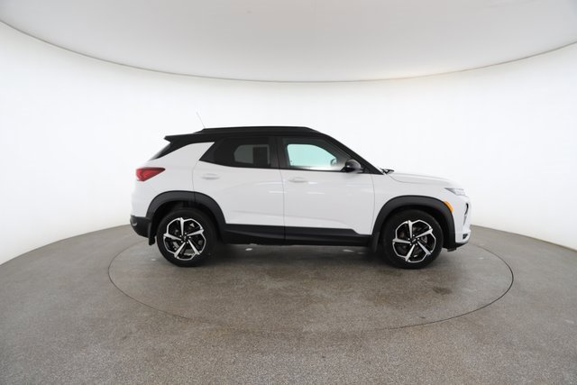 Used 2021 Chevrolet TrailBlazer RS w/ Technology Package image 22