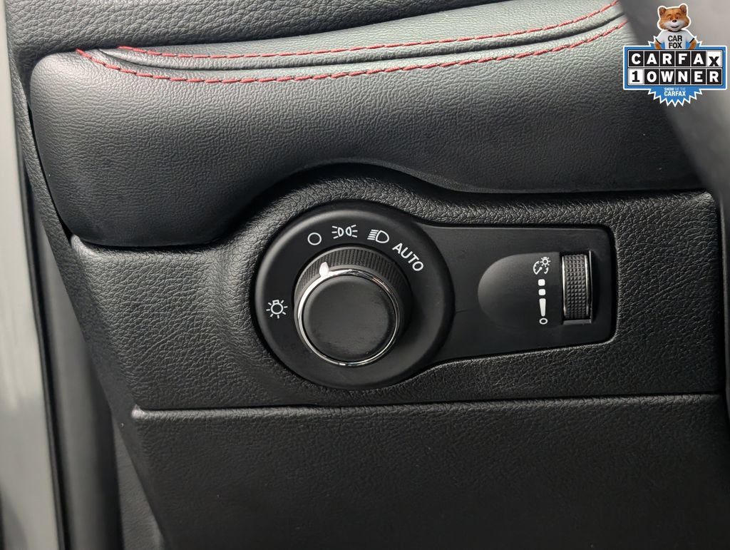 Used 2025 Dodge Durango R/T AWD/4WD image 20