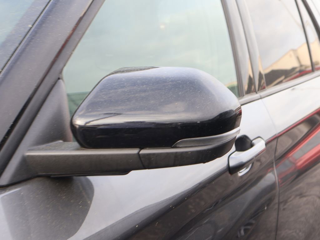 Used 2025 Ford Explorer ST-Line w/ ST-Line Street Pack image 3