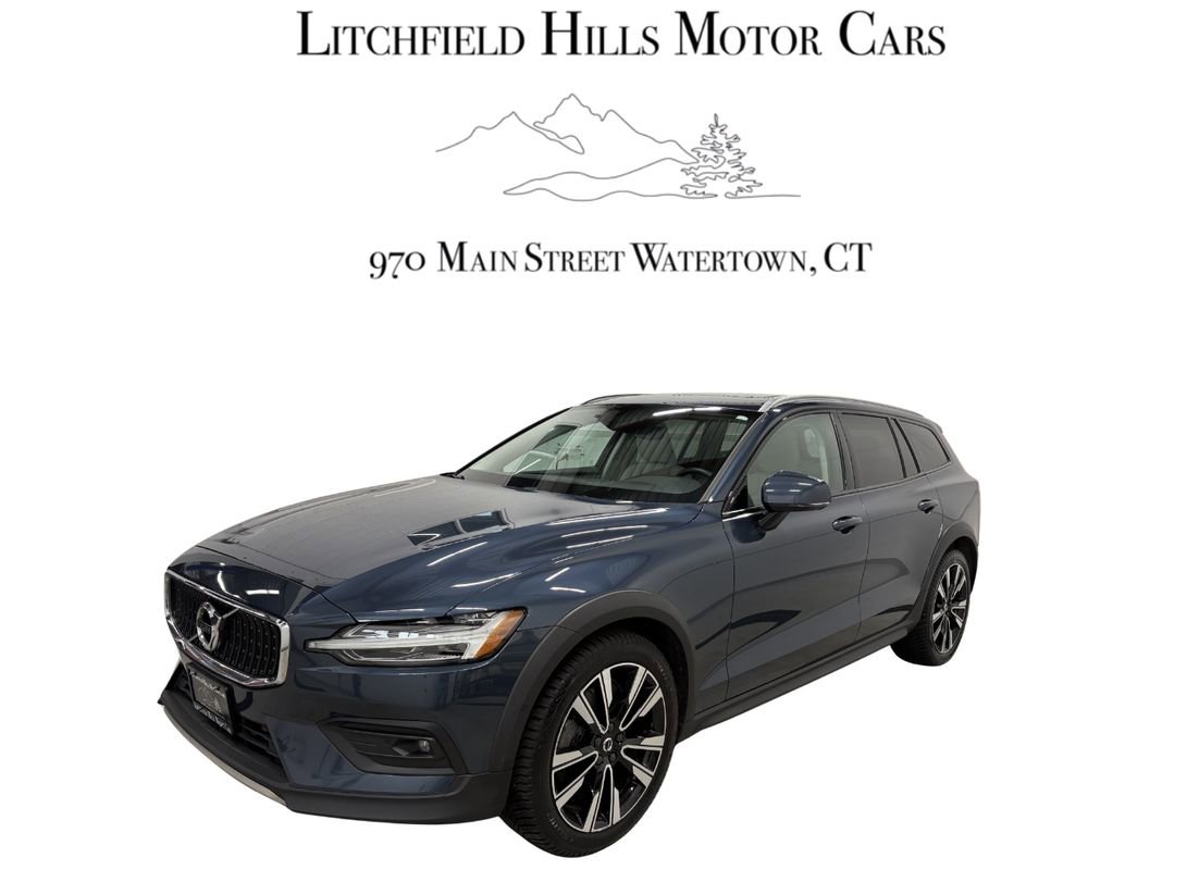 Used 2021 Volvo V60 T5 Cross Country w/ Climate Package AWD/4WD image 1