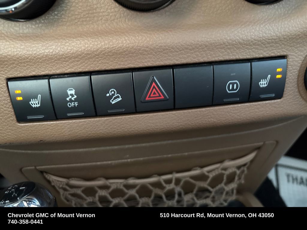 Used 2012 Jeep Wrangler Unlimited Sahara w/ Dual Top Group AWD/4WD image 31